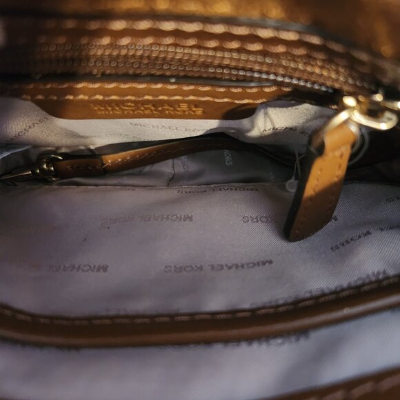 Purse - Picture 8 of 11